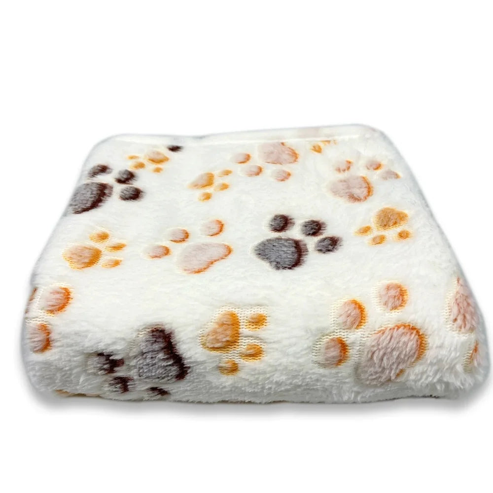 Warm fleece pet blanket for dogs and cats with paw print design, small - My Pet Serenity